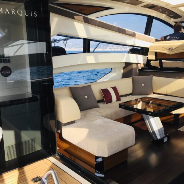 Interieur Zithoek Marquis 500 Sport Coupe - Bootverhuur met schipper Theoule-sur-Mer