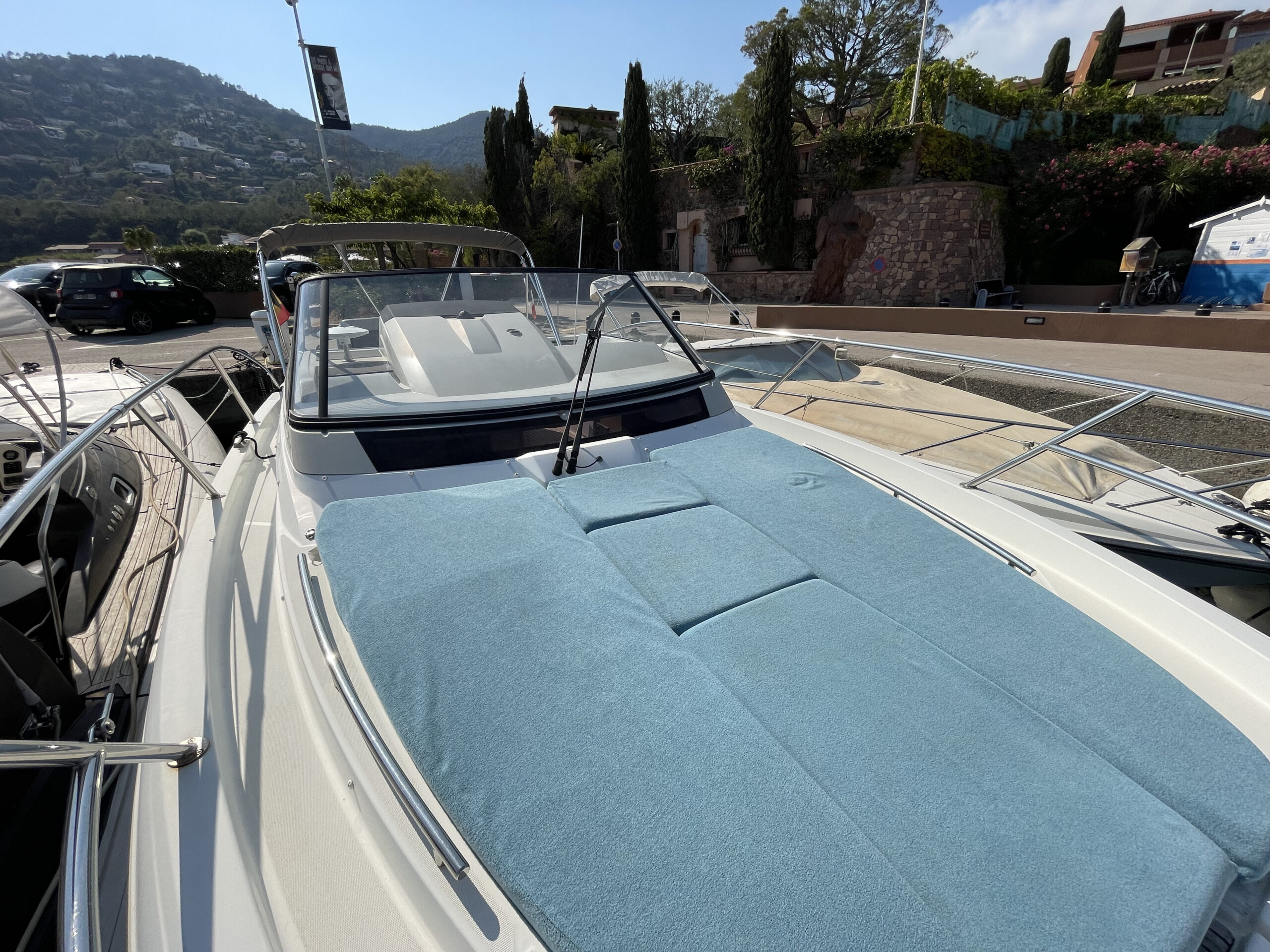 JEANNEAU CAP CAMARAT 10.5 WA Bateaux A Vendre - Boat For Sale - Theoule Sur Mer